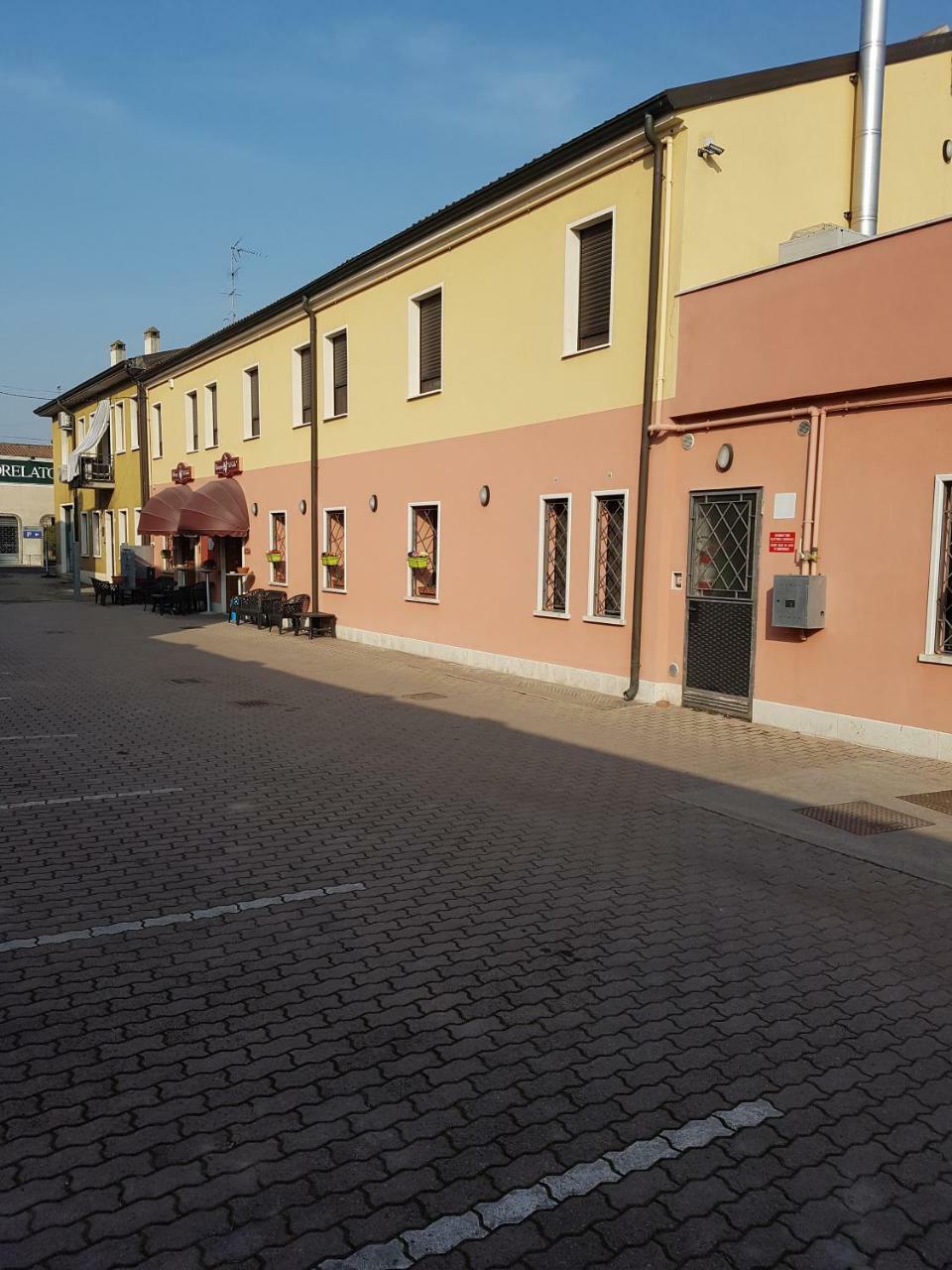 Albergo Ristorante Al Gallo Sanguinetto Экстерьер фото